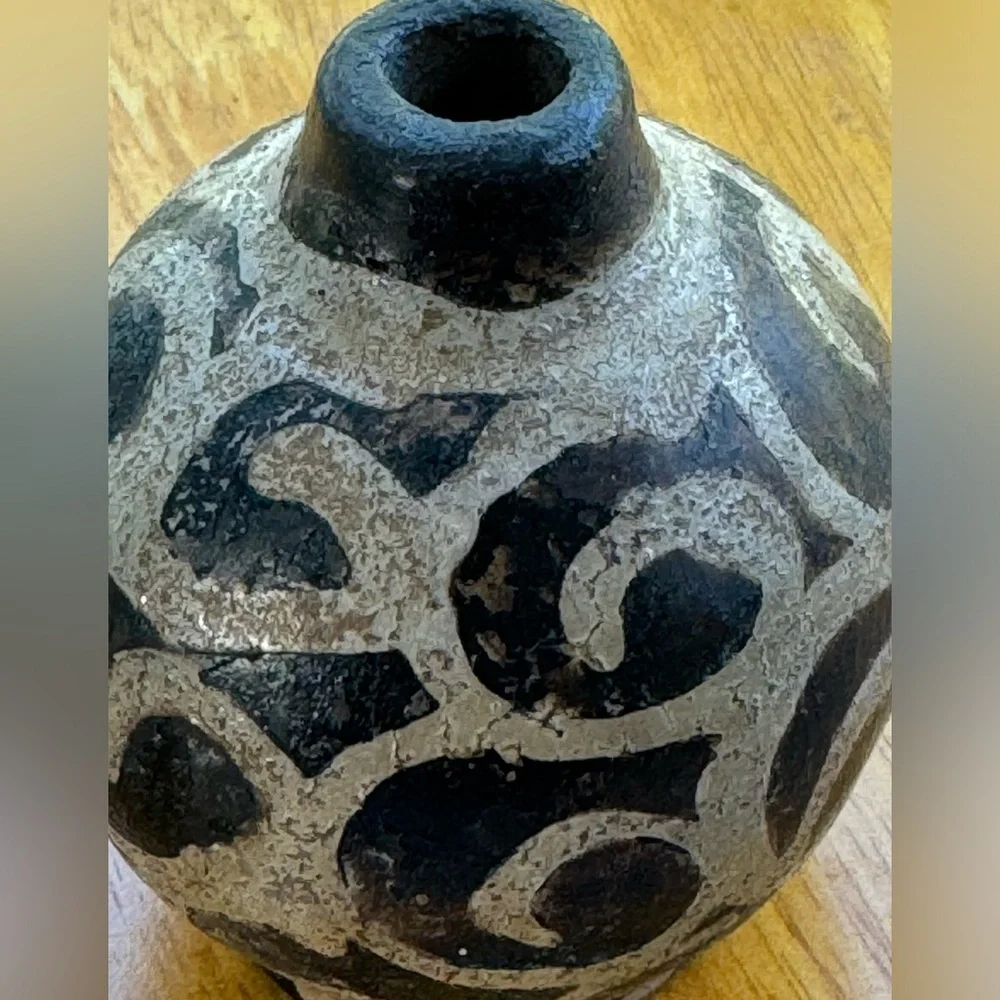Unique Pottery Jar/Vase - Picture 2 of 12